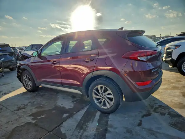 KM8J33A47HU456723 2017 HYUNDAI TUCSON - Image 2