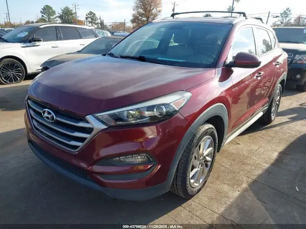 KM8J33A47HU462263 2017 HYUNDAI TUCSON - Image 2