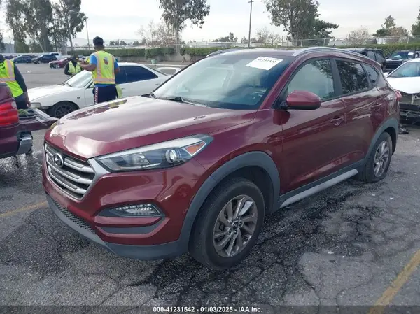 KM8J33A47HU464255 2017 HYUNDAI TUCSON - Image 2