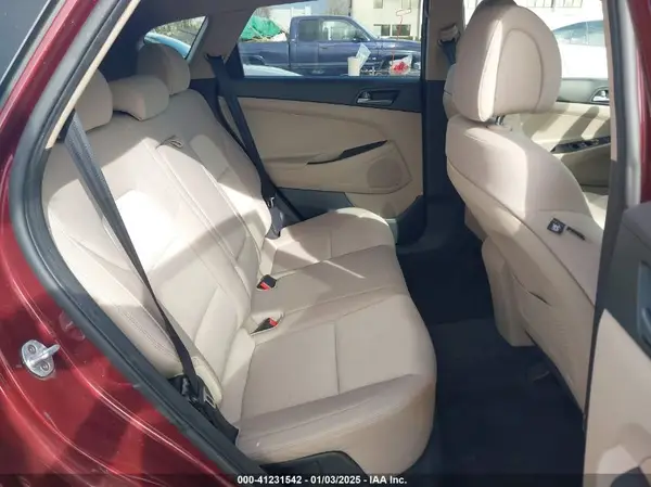 KM8J33A47HU464255 2017 HYUNDAI TUCSON - Image 8
