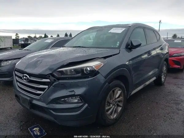 KM8J33A47HU466474 2017 HYUNDAI TUCSON - Image 2