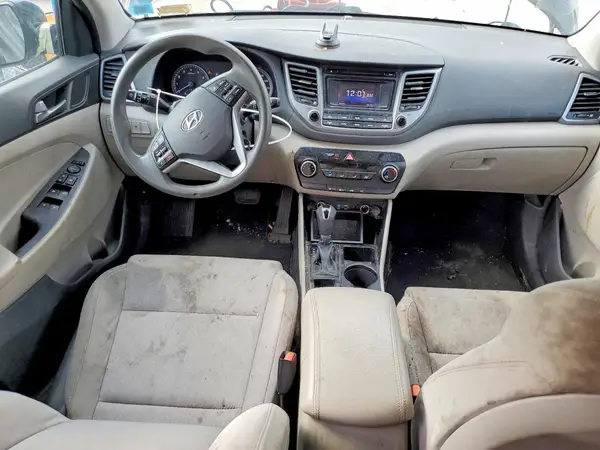 KM8J33A47HU466992 2017 HYUNDAI TUCSON - Image 8
