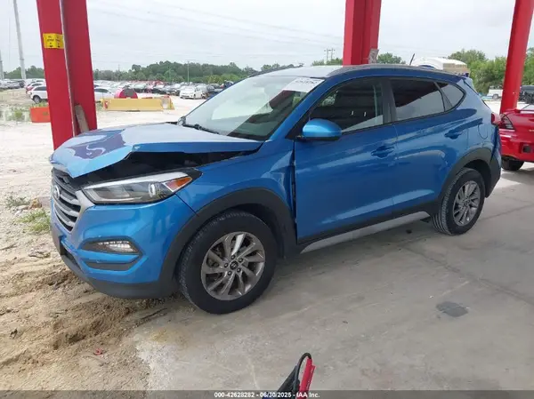 KM8J33A47HU468483 2017 HYUNDAI TUCSON - Image 2