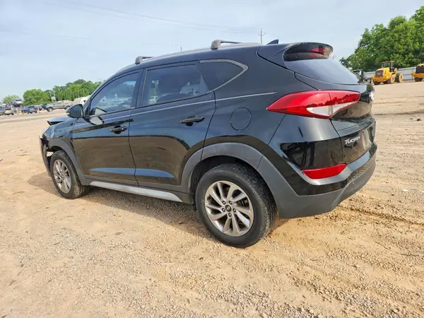 KM8J33A47HU484702 2017 HYUNDAI TUCSON - Image 2