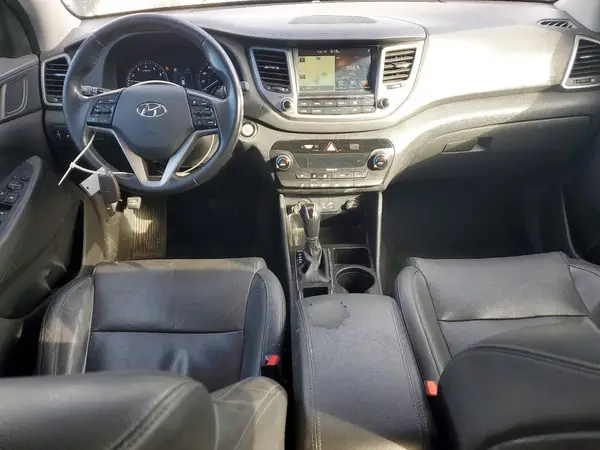 KM8J33A47HU521506 2017 HYUNDAI TUCSON - Image 8