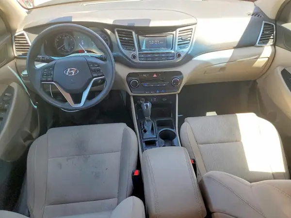 KM8J33A47HU525345 2017 HYUNDAI TUCSON - Image 8