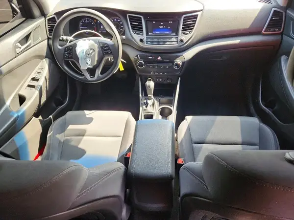 KM8J33A47HU540234 2017 HYUNDAI TUCSON - Image 8