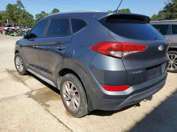 KM8J33A47HU588008 2017 HYUNDAI TUCSON - Image 2