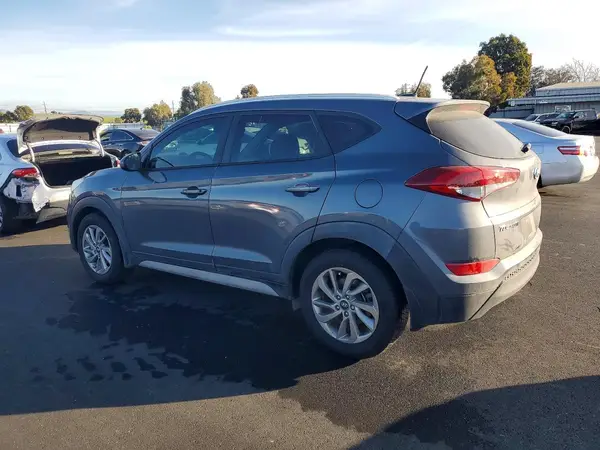 KM8J33A47HU594908 2017 HYUNDAI TUCSON - Image 2