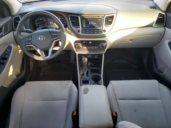 KM8J33A47HU594908 2017 HYUNDAI TUCSON - Image 8