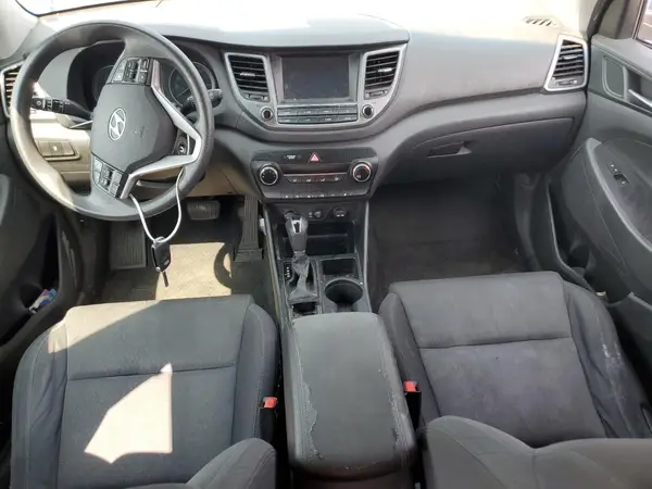 KM8J33A47JU600373 2018 HYUNDAI TUCSON - Image 8