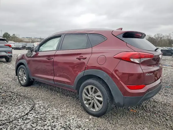 KM8J33A47JU604746 2018 HYUNDAI TUCSON - Image 2