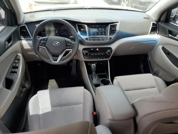 KM8J33A47JU608098 2018 HYUNDAI TUCSON - Image 8