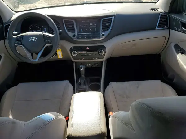 KM8J33A47JU608876 2018 HYUNDAI TUCSON - Image 8