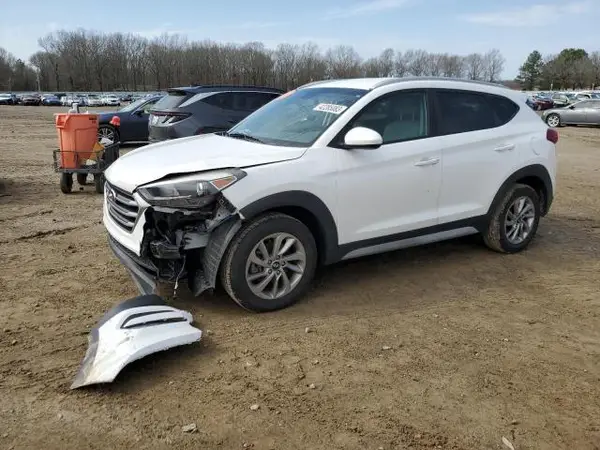 KM8J33A47JU613253 2018 HYUNDAI TUCSON - Image 1
