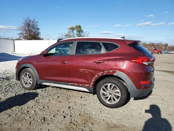KM8J33A47JU615777 2018 HYUNDAI TUCSON - Image 2