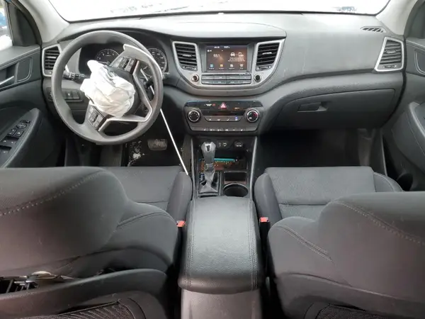 KM8J33A47JU621577 2018 HYUNDAI TUCSON - Image 8