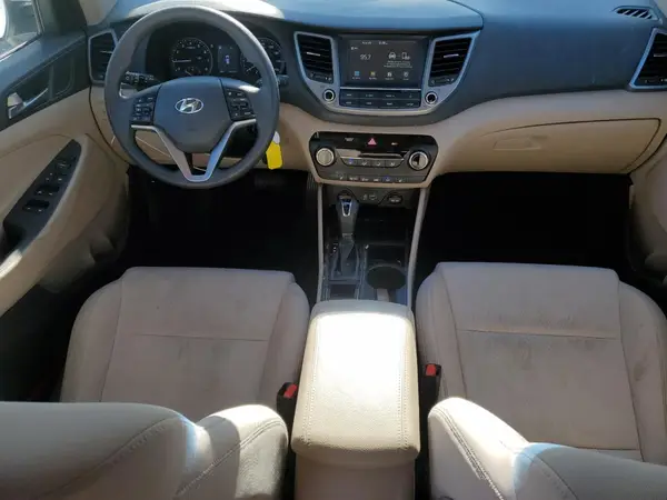 KM8J33A47JU627492 2018 HYUNDAI TUCSON - Image 8