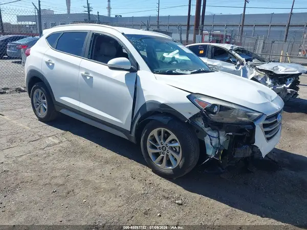 KM8J33A47JU646219 2018 HYUNDAI TUCSON - Image 1