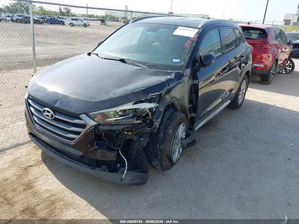 KM8J33A47JU648133 2018 HYUNDAI TUCSON - Image 2