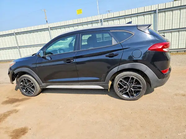 KM8J33A47JU653560 2018 HYUNDAI TUCSON - Image 2