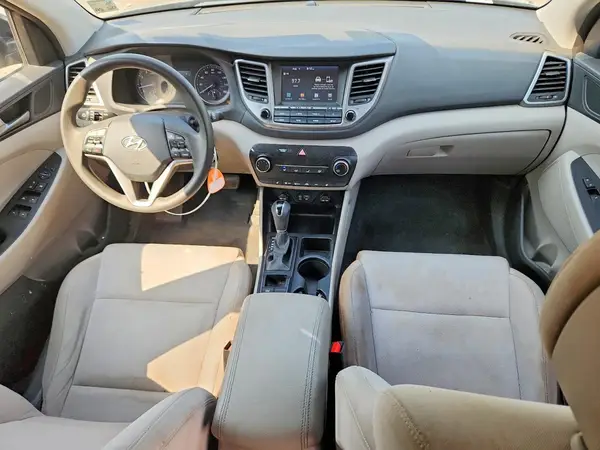 KM8J33A47JU653560 2018 HYUNDAI TUCSON - Image 8