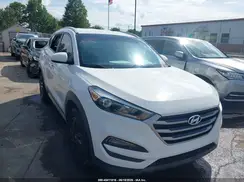 KM8J33A47JU656121 2018 HYUNDAI TUCSON