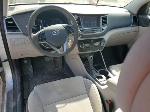 KM8J33A47JU659682 2018 HYUNDAI TUCSON - Image 8