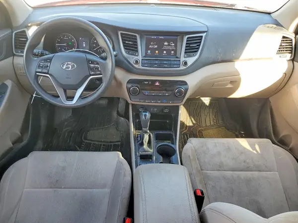 KM8J33A47JU663442 2018 HYUNDAI TUCSON - Image 8