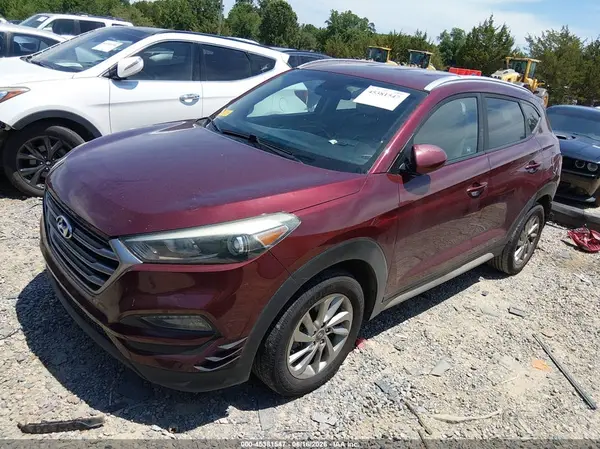 KM8J33A47JU665367 2018 HYUNDAI TUCSON - Image 2