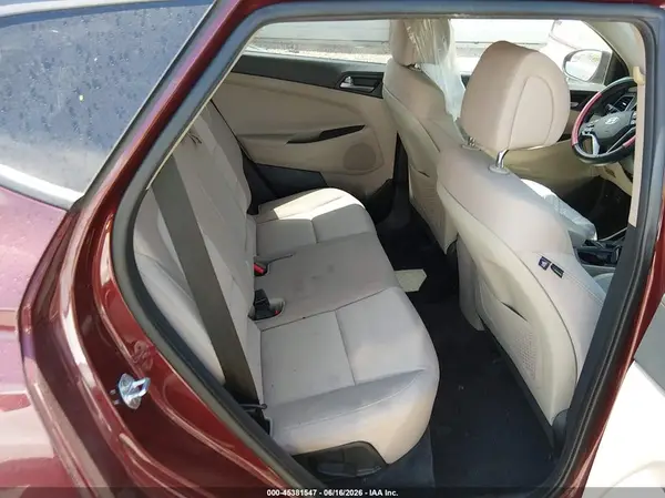 KM8J33A47JU665367 2018 HYUNDAI TUCSON - Image 8