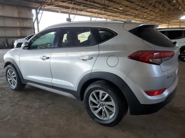 KM8J33A47JU678247 2018 HYUNDAI TUCSON - Image 2
