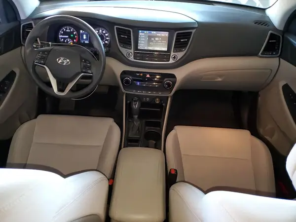 KM8J33A47JU678247 2018 HYUNDAI TUCSON - Image 8