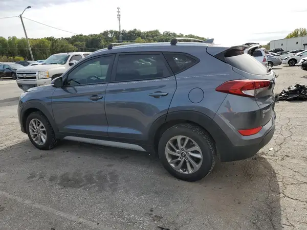 KM8J33A47JU681584 2018 HYUNDAI TUCSON - Image 2
