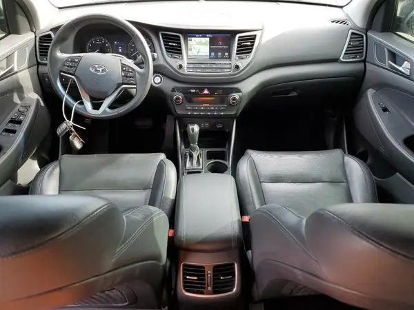 KM8J33A47JU681584 2018 HYUNDAI TUCSON - Image 8