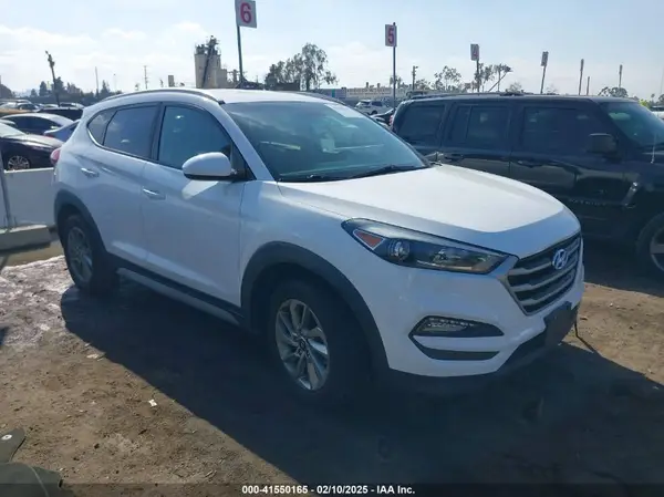 KM8J33A47JU702790 2018 HYUNDAI TUCSON - Image 1