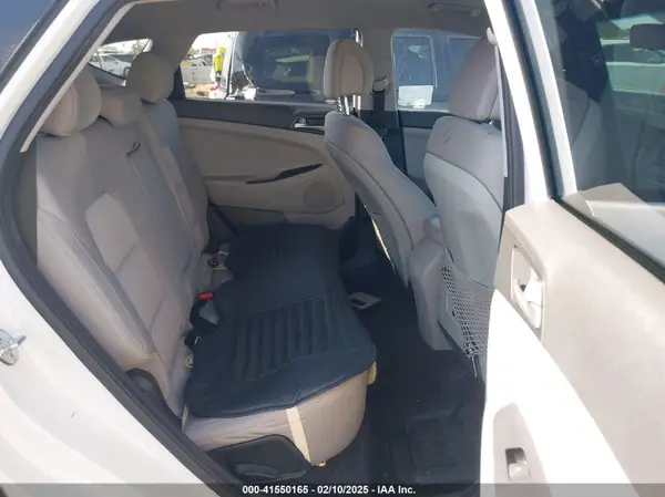 KM8J33A47JU702790 2018 HYUNDAI TUCSON - Image 8