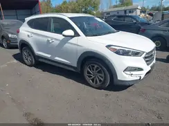 KM8J33A47JU702806 2018 HYUNDAI TUCSON