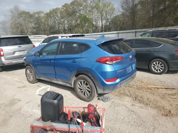 KM8J33A47JU703938 2018 HYUNDAI TUCSON - Image 2