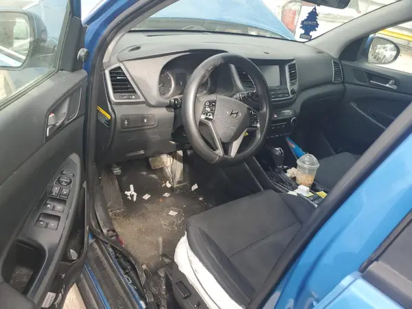 KM8J33A47JU703938 2018 HYUNDAI TUCSON - Image 8