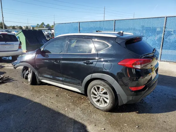 KM8J33A47JU706807 2018 HYUNDAI TUCSON - Image 2
