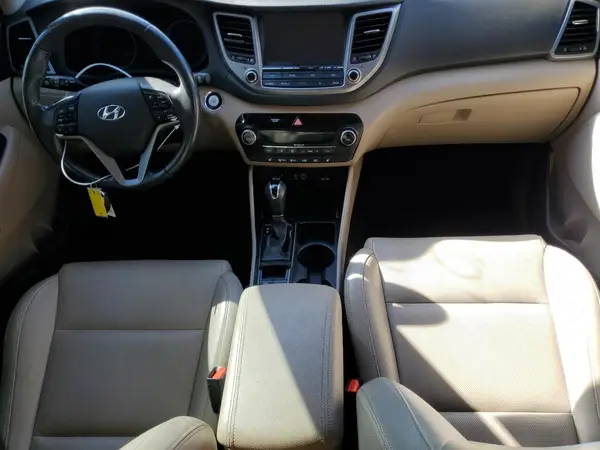 KM8J33A47JU706807 2018 HYUNDAI TUCSON - Image 8