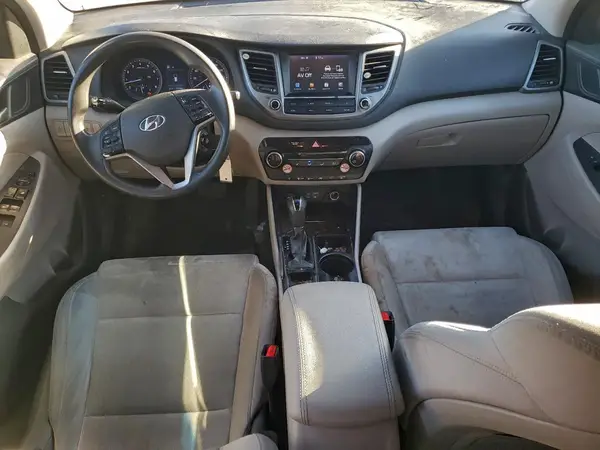 KM8J33A47JU714017 2018 HYUNDAI TUCSON - Image 8