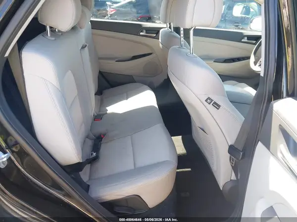 KM8J33A47JU714941 2018 HYUNDAI TUCSON - Image 8
