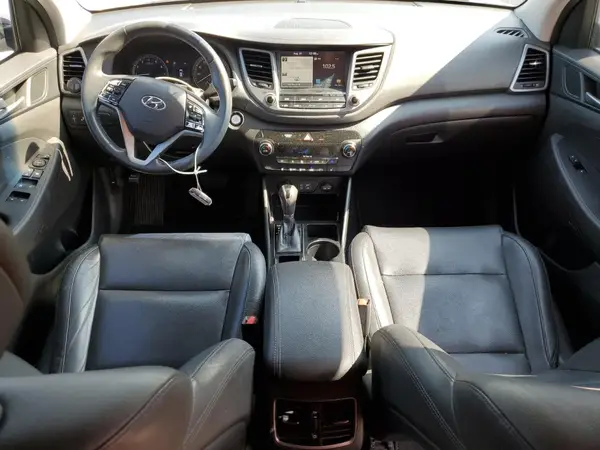 KM8J33A47JU716379 2018 HYUNDAI TUCSON - Image 8
