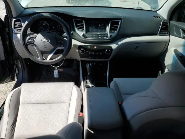 KM8J33A47JU728631 2018 HYUNDAI TUCSON - Image 8