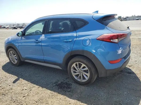 KM8J33A47JU734249 2018 HYUNDAI TUCSON - Image 2