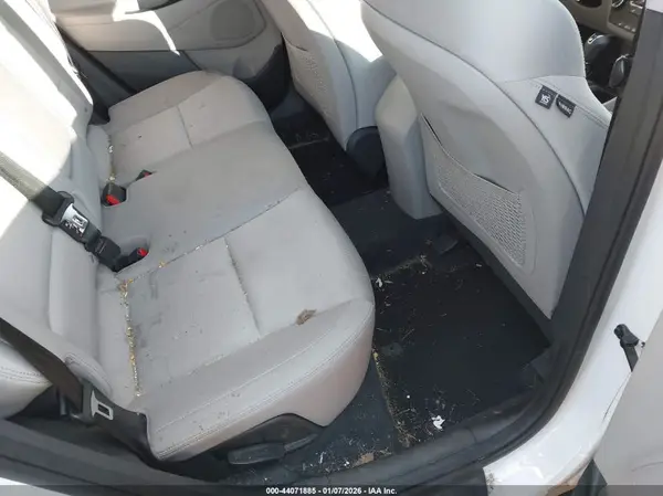KM8J33A47JU750757 2018 HYUNDAI TUCSON - Image 8
