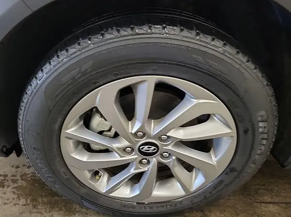 KM8J33A47JU763900 2018 HYUNDAI TUCSON - Image 1
