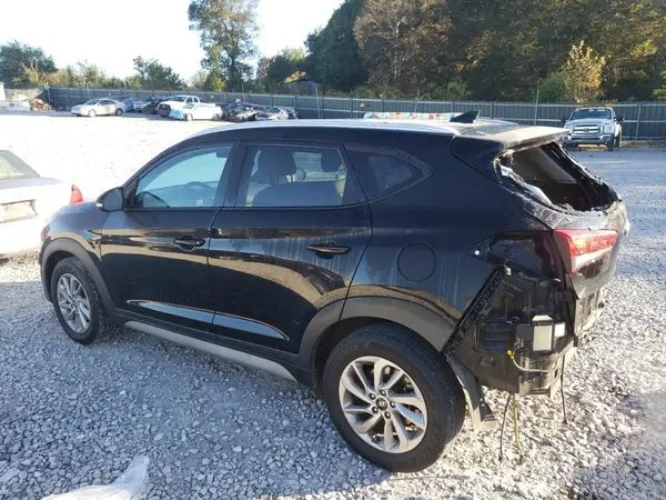 KM8J33A47JU764948 2018 HYUNDAI TUCSON - Image 2